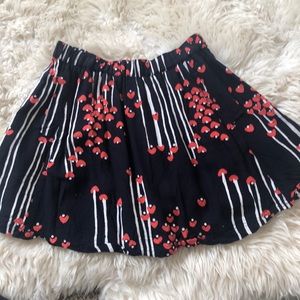 Cute feminine flowy skirt.